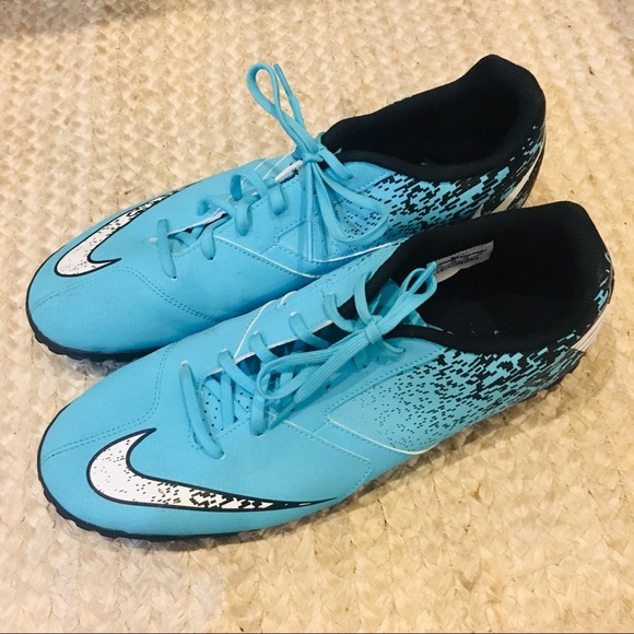 nike bombax turf